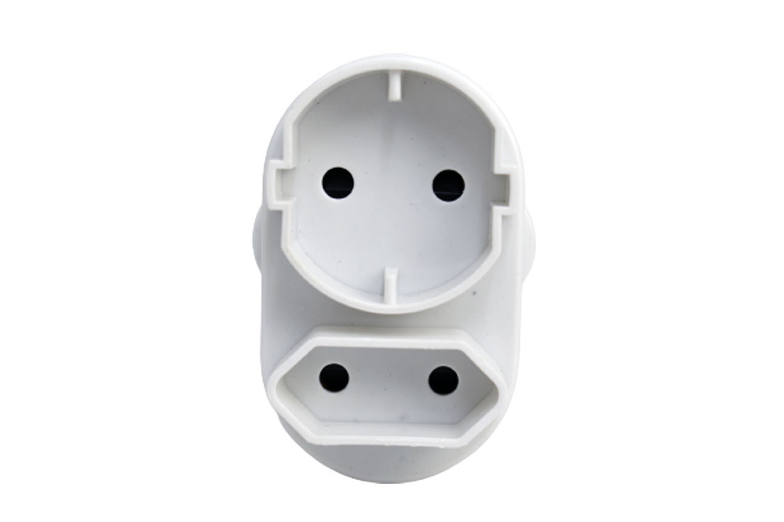 Maddox 5-Pack 2-Pin Travel Plug Adaptor (EU-Style) - Image 3